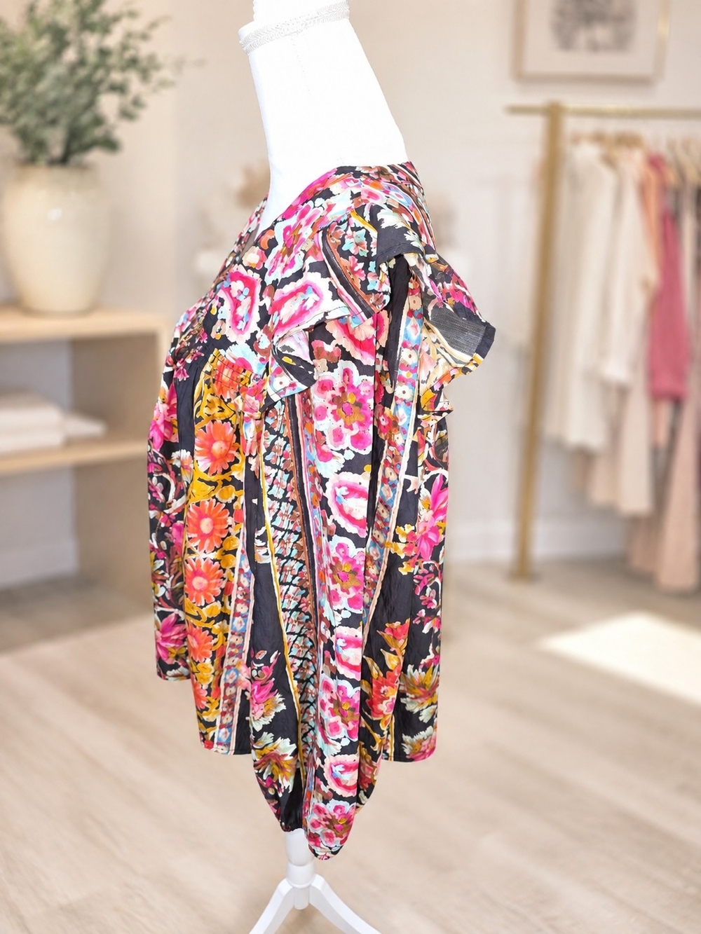 Floral Button-Front Peasant Blouse in Black and Pink - Picture 7 of 9